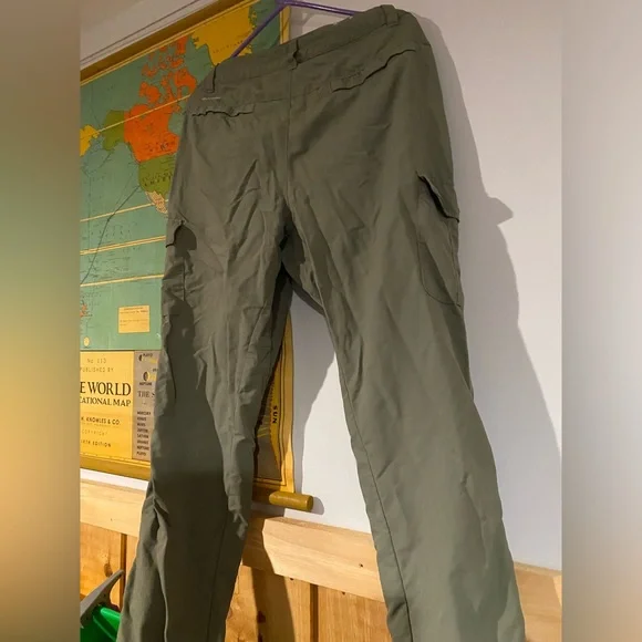Columbia pants. Omni-wick. Sz 14 regular. Cargo packets. Lightweight. - Picture 7 of 8